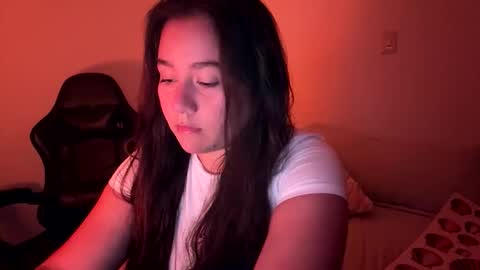 laura online show from February 12, 11:22 pm