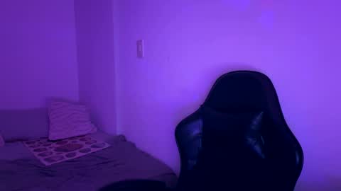 laura online show from March 1, 6:59 am