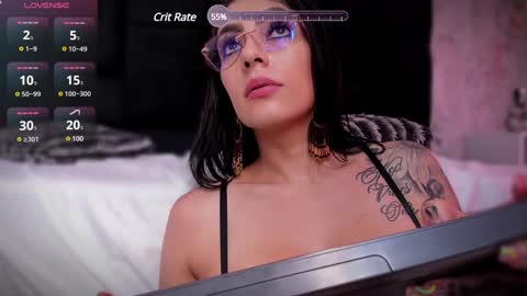   online show from December 6, 10:19 pm