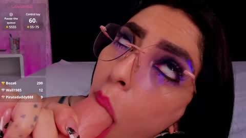   online show from February 9, 4:40 pm