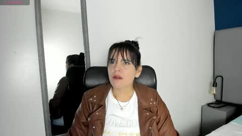 laura hotties online show from January 8, 12:51 pm