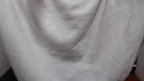  Laura  online show from April 8, 9:15 pm