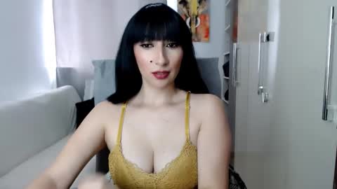 Snapshot of laura_pervert_ chatting on September 14, 7:02 pm Laura online show from September 14, 7:02 pm
