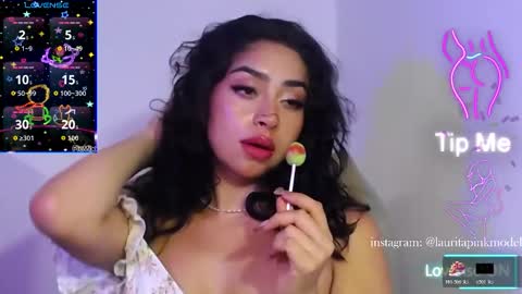 laura_pink01 online show from March 3, 4:24 pm