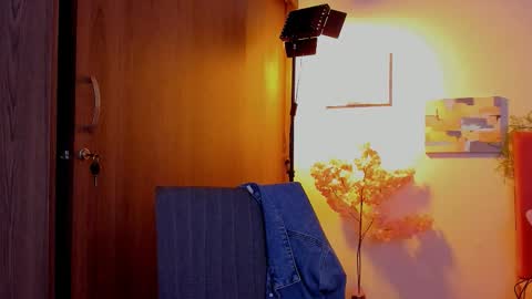 Laura Rose online show from March 21, 3:22 am