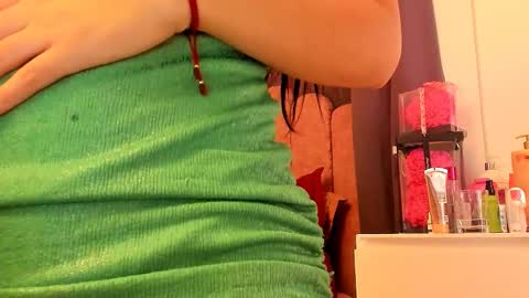 Snapshot of laura_soe chatting on February 13, 3:41 pm LAURA SOE online show from February 13, 3:41 pm