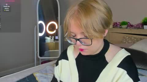 Laura online show from March 2, 7:15 am