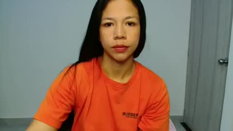 Snapshot of lauracb_ chatting on January 10, 10:39 am lauracb online show from January 10, 10:39 am