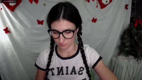 Laura online show from January 3, 8:43 am