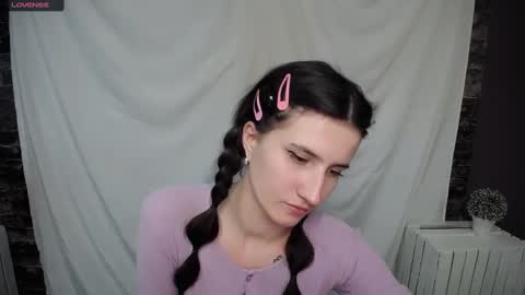 Laura online show from February 20, 2:24 pm