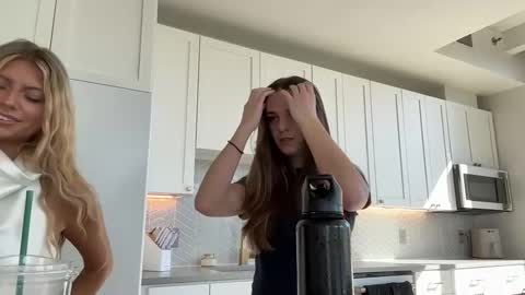 lauramaexo online show from March 13, 5:08 pm