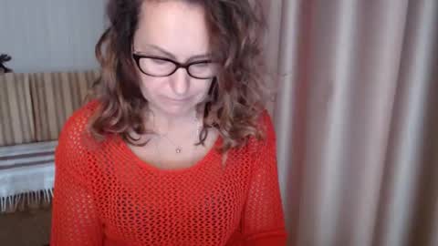 Lauraoven1 online show from October 30, 8:05 am