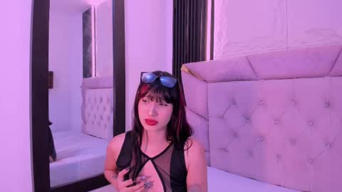 Laurem online show from September 25, 8:34 pm