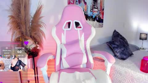 MissLauren online show from September 26, 10:14 pm