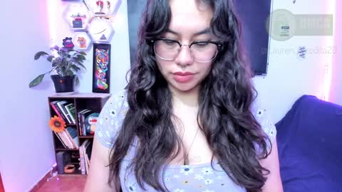 Snapshot of lauren_afrodita chatting on December 8, 3:53 am Im Lauren independent model online show from December 8, 3:53 am