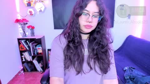 Snapshot of lauren_afrodita chatting on January 18, 5:20 am Im Lauren independent model online show from January 18, 5:20 am