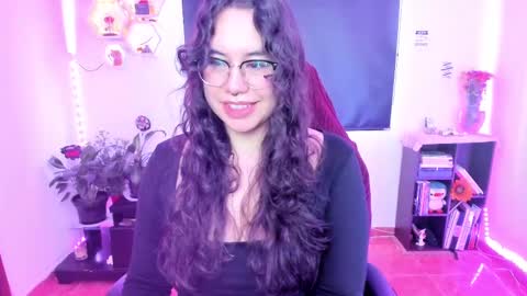 Snapshot of lauren_afrodita chatting on February 22, 2:19 pm Im Lauren independent model online show from February 22, 2:19 pm