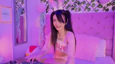 Lauren evans9 online show from November 12, 4:57 am