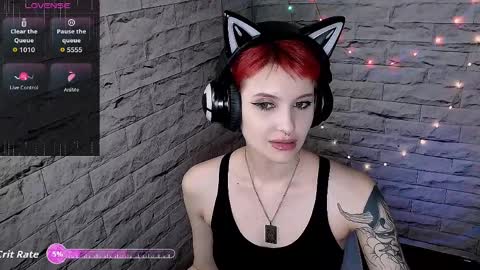 Eva online show from April 3, 7:01 pm