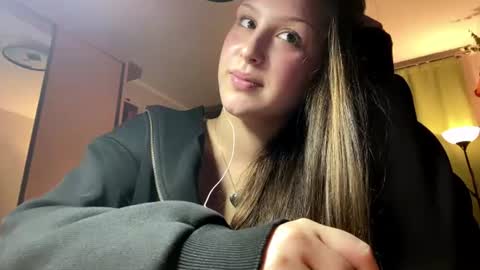 Snapshot of laurenawalt chatting on July 11, 3:26 pm laurenawalt online show from July 11, 3:26 pm