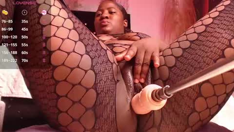 Lauren Gill online show from May 28, 8:28 pm