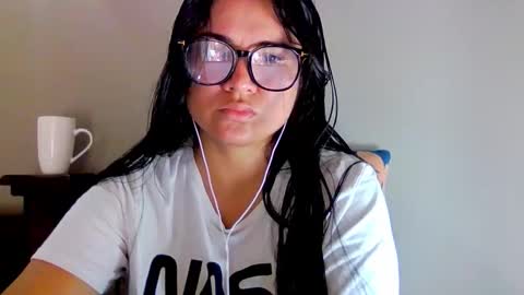onlyfan laureng7 - 7 laureng2 online show from October 22, 1:55 pm