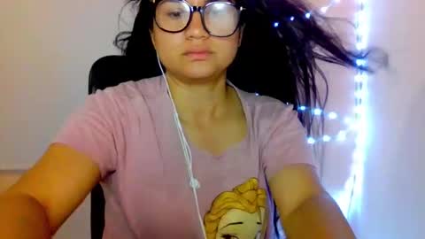 onlyfan laureng7 - 7 laureng2 online show from November 8, 6:35 am