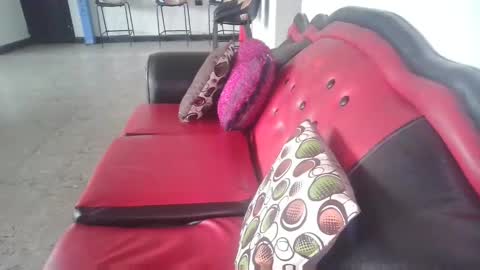 laurenhot94 online show from October 29, 2:52 pm