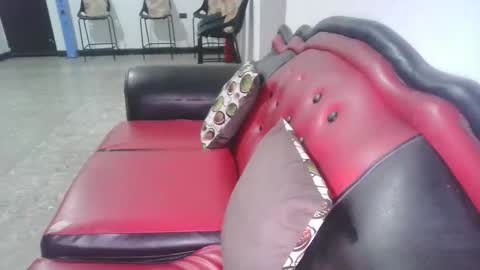 laurenhot94 online show from November 1, 1:07 am