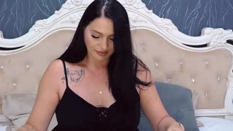 Snapshot of laurenjenssen chatting on July 17, 12:56 pm Laura online show from July 17, 12:56 pm
