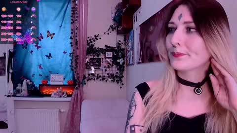 Lauren online show from January 10, 8:38 am