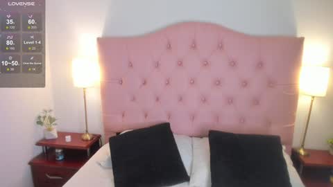 laurenn_smitth online show from December 19, 2:13 pm