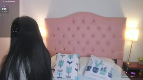 laurenn_smitth online show from January 28, 12:32 pm