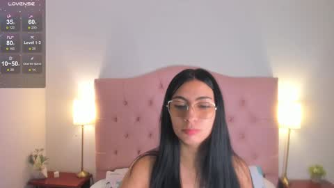 laurenn_smitth online show from February 17, 12:38 pm