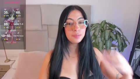 laurenn_smitth online show from September 13, 1:11 pm