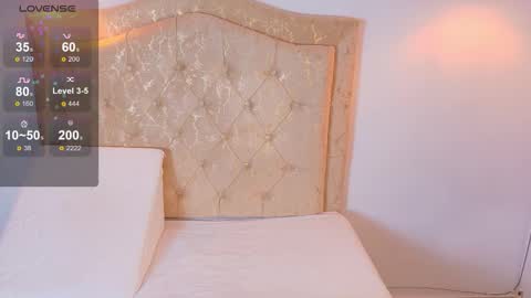 laurenn_smitth online show from November 24, 12:49 pm