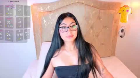 Snapshot of laurenn_smitth chatting on July 1, 12:51 pm laurenn_smitth online show from July 1, 12:51 pm