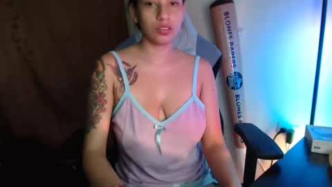 Lauren online show from December 16, 2:38 pm