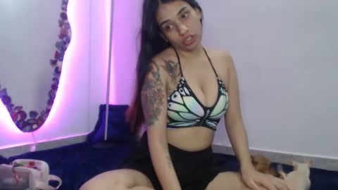 Lauren online show from March 10, 10:15 pm