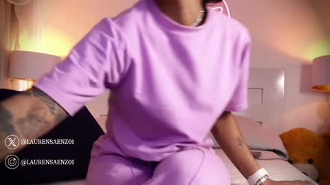 Lauren Saenz online show from January 31, 8:12 pm