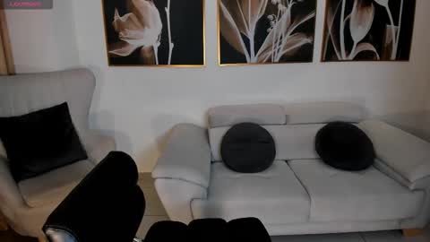 Lau  online show from October 16, 3:29 am