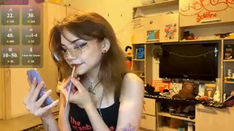 Eva online show from July 19, 5:27 pm