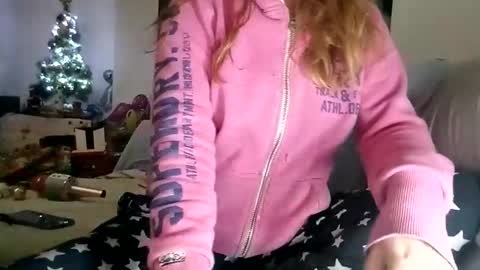 lauriehotxxx online show from December 11, 5:15 pm