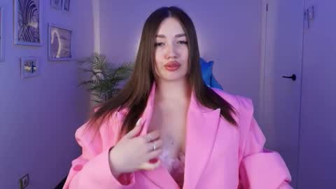 Snapshot of laurita_shy chatting on February 5, 8:41 am Diana online show from February 5, 8:41 am