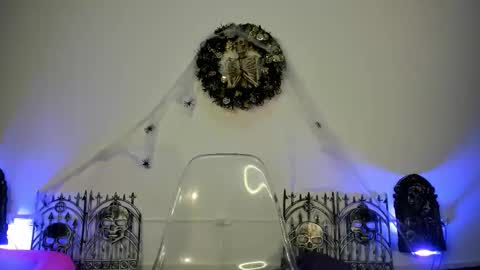 Snapshot of laurynjeffers chatting on September 25, 8:34 pm LaurynJeffers online show from September 25, 8:34 pm