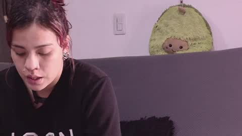    online show from April 7, 1:06 am