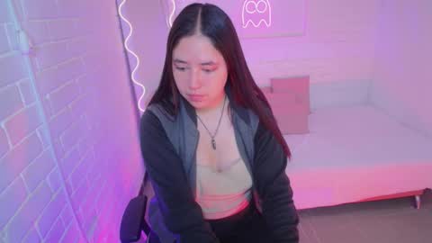 Snapshot of lauxury_tay chatting on September 9, 3:17 am Lauxury online show from September 9, 3:17 am