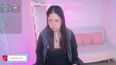 Snapshot of lauxury_tay chatting on September 15, 3:17 am Lauxury online show from September 15, 3:17 am