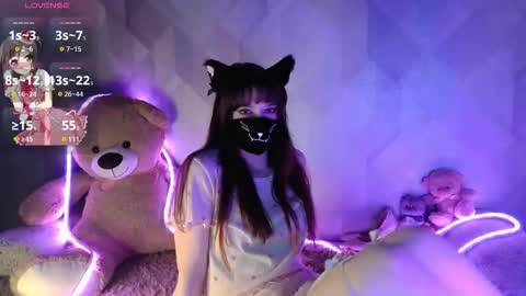 Snapshot of lavessa chatting on March 1, 3:30 am lavessa online show from March 1, 3:30 am