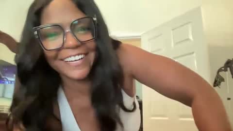 Snapshot of lavishly69 chatting on September 26, 5:50 pm Brownsugar69 online show from September 26, 5:50 pm